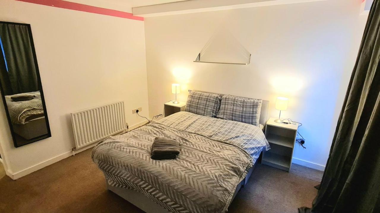 Lovely 3 Bedroom Apartment - Free Parking EDI Exterior photo