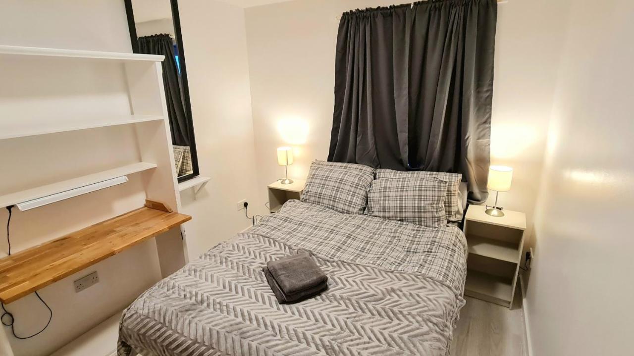 Lovely 3 Bedroom Apartment - Free Parking EDI Exterior photo